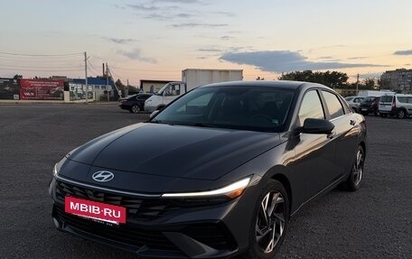 Hyundai Elantra, 2023 год, 2 400 000 рублей, 2 фотография