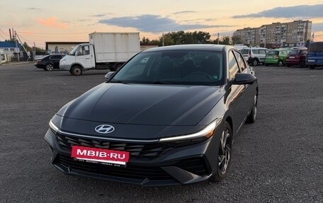 Hyundai Elantra, 2023 год, 2 400 000 рублей, 5 фотография