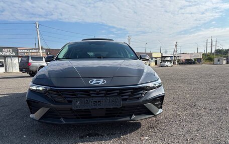 Hyundai Elantra, 2023 год, 2 400 000 рублей, 14 фотография