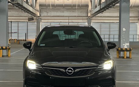 Opel Astra K рестайлинг, 2021 год, 1 300 000 рублей, 6 фотография