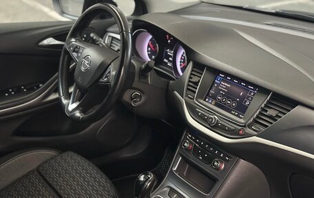 Opel Astra K рестайлинг, 2021 год, 1 300 000 рублей, 31 фотография