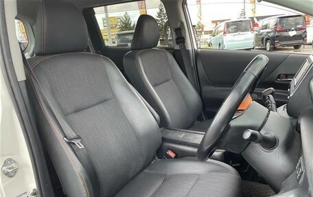 Toyota Sienta II, 2022 год, 1 080 000 рублей, 12 фотография