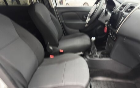 Renault Logan II, 2016 год, 690 000 рублей, 11 фотография