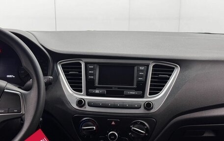 Hyundai Solaris II рестайлинг, 2022 год, 1 560 000 рублей, 9 фотография