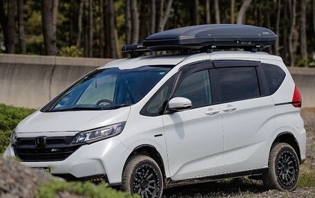 Honda Freed II, 2023 год, 1 215 000 рублей, 6 фотография