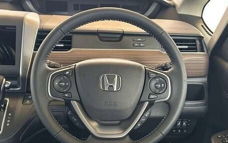 Honda Freed II, 2023 год, 1 215 000 рублей, 8 фотография