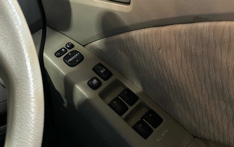 Toyota ISis I, 2010 год, 1 049 000 рублей, 13 фотография