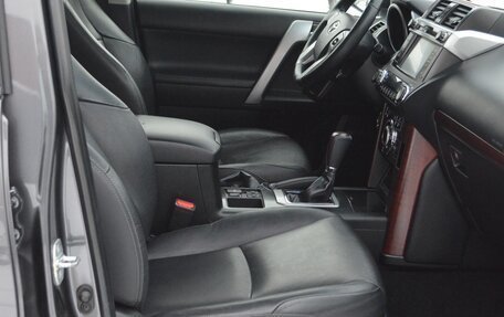 Toyota Land Cruiser Prado 150 рестайлинг, 2013 год, 3 700 000 рублей, 15 фотография