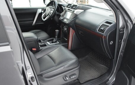 Toyota Land Cruiser Prado 150 рестайлинг, 2013 год, 3 700 000 рублей, 16 фотография