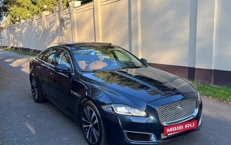 Jaguar XJ IV (X351), 2010 год, 1 777 000 рублей, 6 фотография