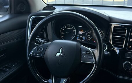 Mitsubishi Outlander III рестайлинг 3, 2019 год, 1 999 000 рублей, 17 фотография