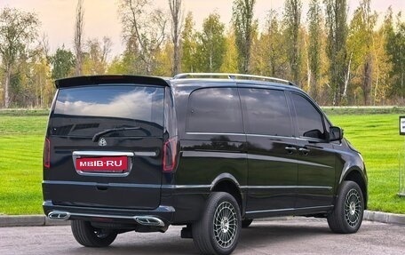 Mercedes-Benz Viano, 2007 год, 2 000 000 рублей, 4 фотография