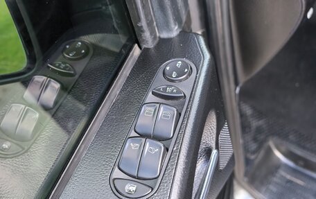 Mercedes-Benz Viano, 2007 год, 2 000 000 рублей, 15 фотография