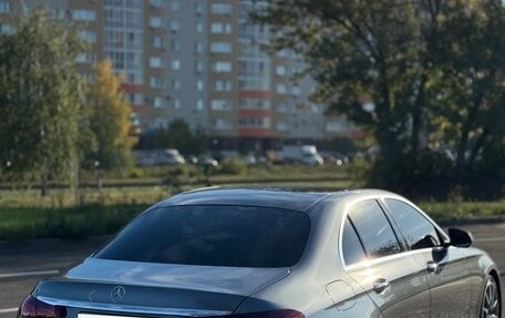 Mercedes-Benz E-Класс, 2022 год, 5 000 000 рублей, 5 фотография