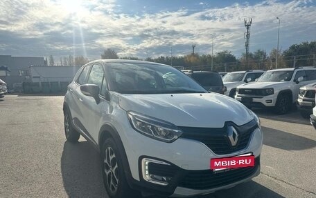 Renault Kaptur I рестайлинг, 2019 год, 1 426 000 рублей, 2 фотография