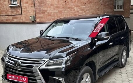 Lexus LX III, 2017 год, 5 800 000 рублей, 2 фотография