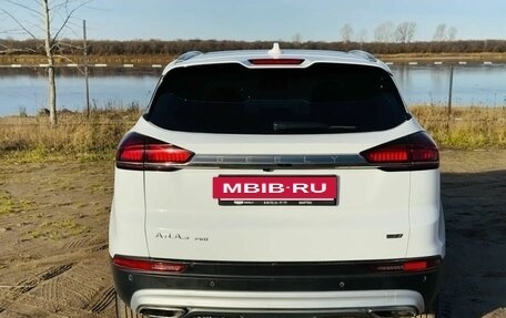 Geely Atlas, 2024 год, 2 300 000 рублей, 4 фотография