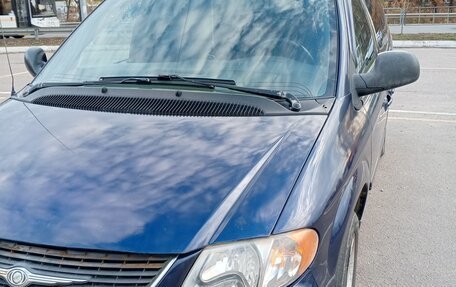 Chrysler Town & Country IV, 2003 год, 720 000 рублей, 6 фотография