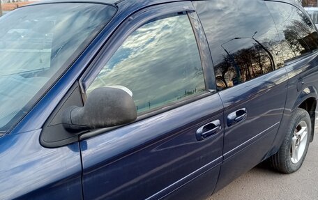 Chrysler Town & Country IV, 2003 год, 720 000 рублей, 9 фотография