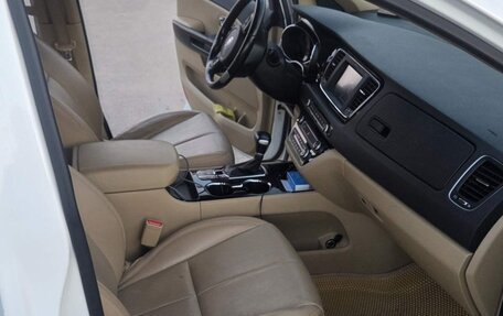 KIA Carnival III, 2020 год, 3 200 000 рублей, 4 фотография