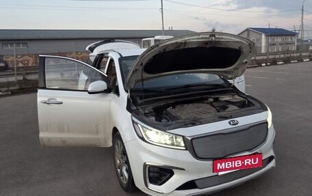 KIA Carnival III, 2020 год, 3 200 000 рублей, 2 фотография