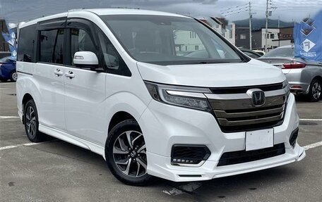 Honda Stepwgn IV рестайлинг, 2022 год, 1 835 000 рублей, 3 фотография