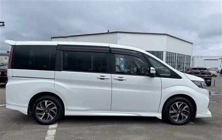 Honda Stepwgn IV рестайлинг, 2022 год, 1 835 000 рублей, 7 фотография