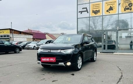 Mitsubishi Outlander III рестайлинг 3, 2012 год, 1 399 999 рублей, 2 фотография