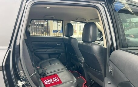 Mitsubishi Outlander III рестайлинг 3, 2012 год, 1 399 999 рублей, 12 фотография
