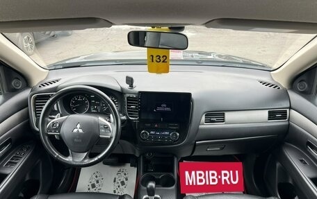 Mitsubishi Outlander III рестайлинг 3, 2012 год, 1 399 999 рублей, 14 фотография