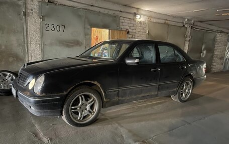 Mercedes-Benz E-Класс, 2000 год, 500 000 рублей, 4 фотография