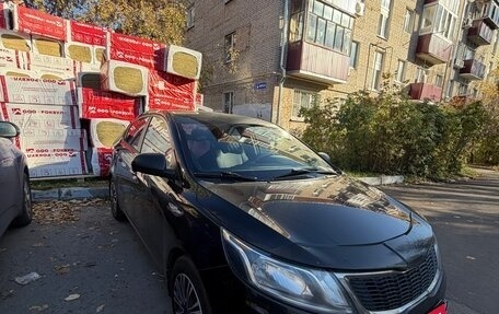 KIA Rio III рестайлинг, 2013 год, 1 000 000 рублей, 2 фотография