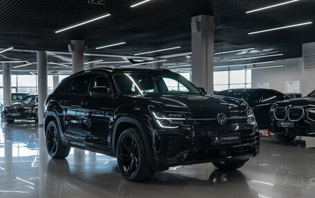 Volkswagen Teramont I, 2022 год, 3 990 000 рублей, 2 фотография