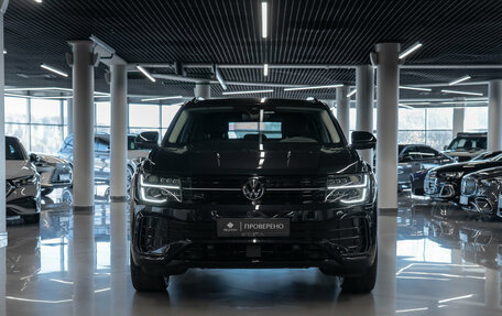 Volkswagen Teramont I, 2022 год, 3 990 000 рублей, 3 фотография
