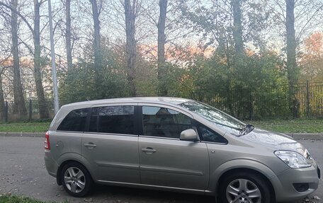 Opel Zafira B, 2011 год, 550 000 рублей, 2 фотография