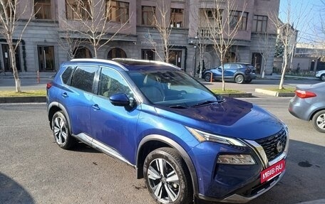 Nissan Rogue, 2022 год, 2 600 000 рублей, 5 фотография