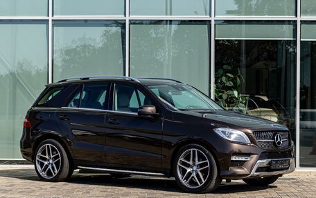 Mercedes-Benz M-Класс, 2012 год, 2 395 000 рублей, 3 фотография
