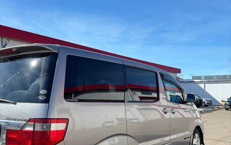 Toyota Alphard III, 2004 год, 490 000 рублей, 3 фотография