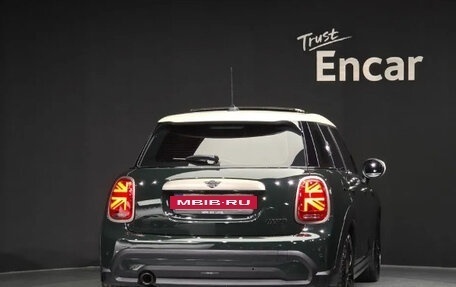 MINI Hatch, 2023 год, 2 100 000 рублей, 3 фотография