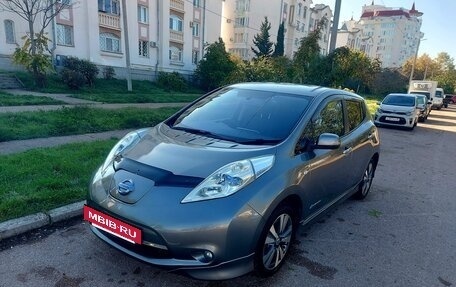Nissan Leaf I, 2014 год, 1 700 000 рублей, 2 фотография
