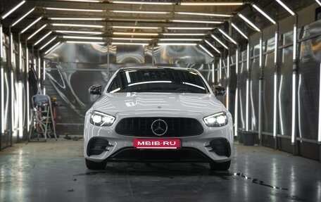 Mercedes-Benz E-Класс, 2022 год, 5 790 000 рублей, 3 фотография