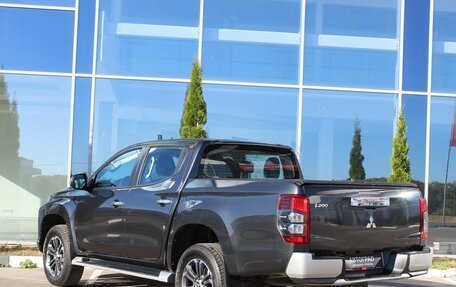 Mitsubishi L200 IV рестайлинг, 2021 год, 3 590 000 рублей, 6 фотография