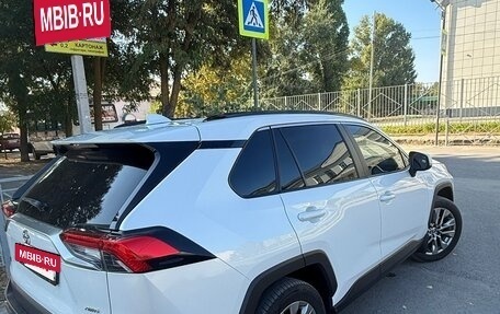 Toyota RAV4, 2022 год, 4 599 900 рублей, 2 фотография