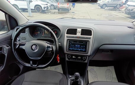 Volkswagen Polo VI (EU Market), 2016 год, 859 995 рублей, 16 фотография