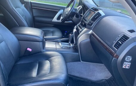 Toyota Land Cruiser 200, 2012 год, 3 700 000 рублей, 7 фотография