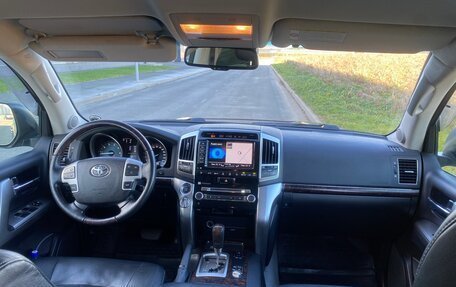 Toyota Land Cruiser 200, 2012 год, 3 700 000 рублей, 8 фотография