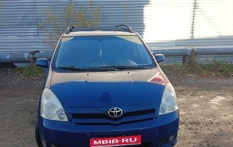 Toyota Corolla Verso I, 2006 год, 490 000 рублей, 1 фотография