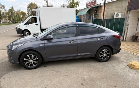 Hyundai Solaris II рестайлинг, 2021 год, 1 290 000 рублей, 4 фотография