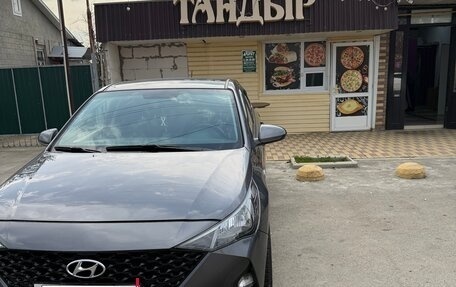 Hyundai Solaris II рестайлинг, 2021 год, 1 290 000 рублей, 3 фотография