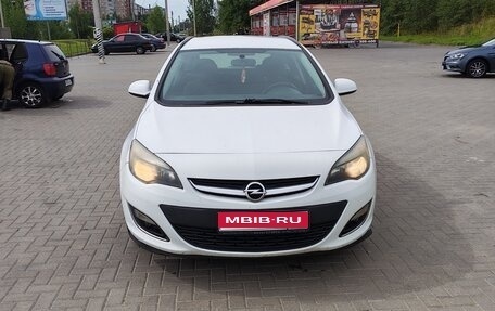 Opel Astra J, 2013 год, 500 000 рублей, 1 фотография